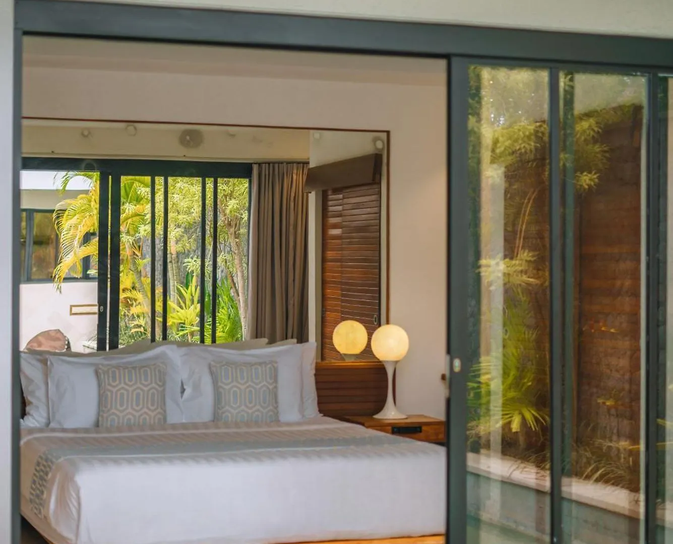 Villa Yasmee : Cozy And Modern 2 Bedroom W/ Pool In Seminyak !