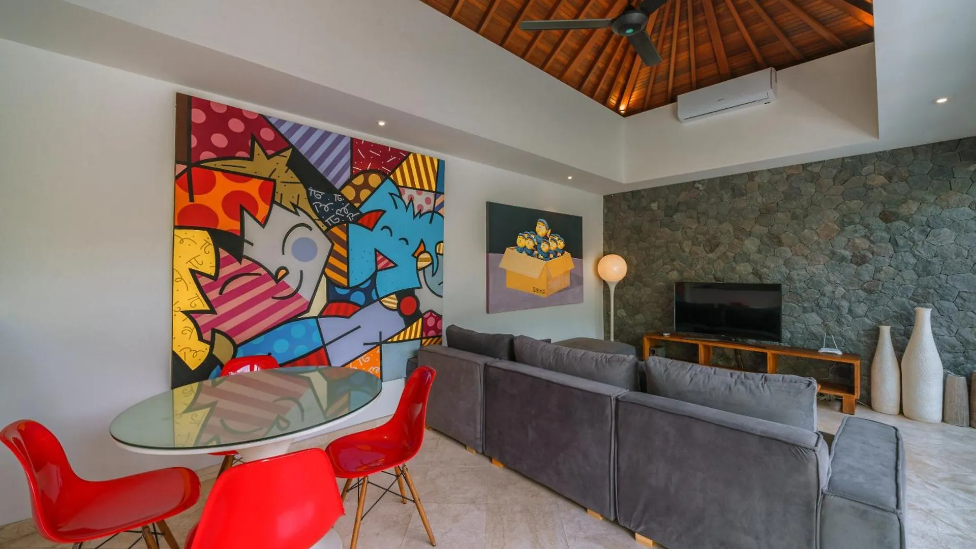 Villa Yasmee : Cozy And Modern 2 Bedroom W/ Pool In Seminyak !