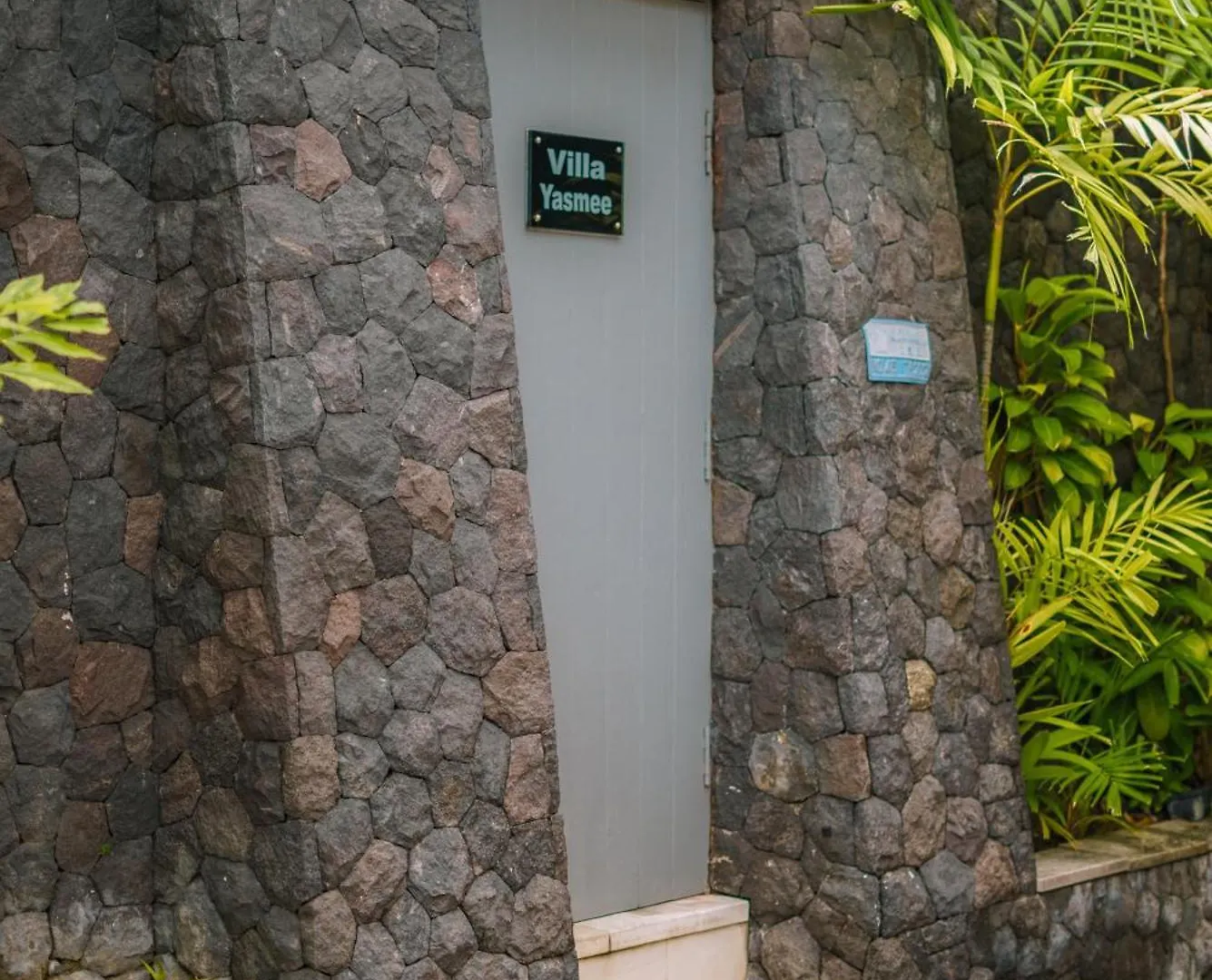 Villa Yasmee : Cozy And Modern 2 Bedroom W/ Pool In Seminyak !